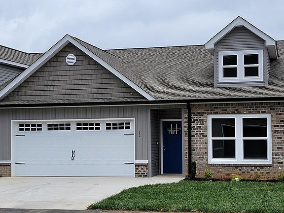 5th image of 165 Duke Ln