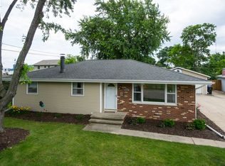 412 N Camellia Ln, Appleton, WI 54915