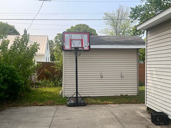 4th image of 2814 Glenside Blvd