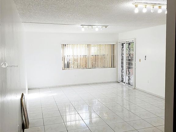 2nd image of 8877 Fontainebleau Blvd APT 103-B