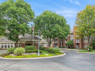 605 Barrington Ave APT 132, Dundee, IL 60118