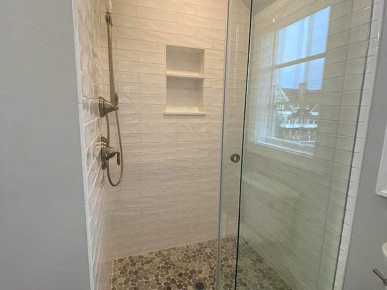 412 Lake Ave — Photo 12