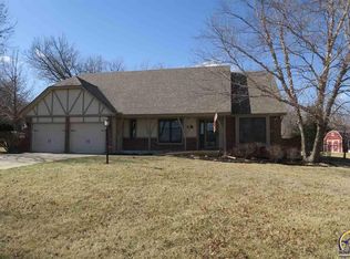 2207 SW Alameda Ct, Topeka, KS 66614