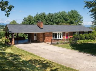 116 Dix Creek Chapel Rd, Asheville, NC 28806