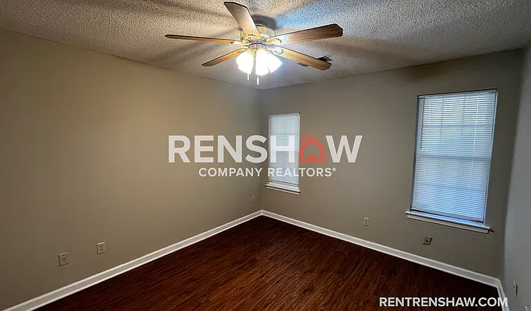 2230 Curbertson St — Photo 6