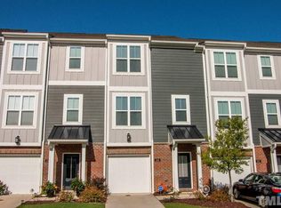 348 Skymont Dr, Holly Springs, NC 27540