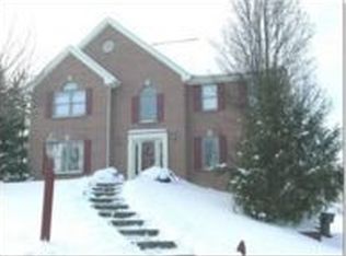 1360 Royal Oak Dr, Wexford, PA