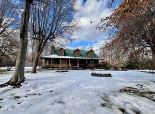 526 Oak Leaf Ln, Seymour, TN 37865