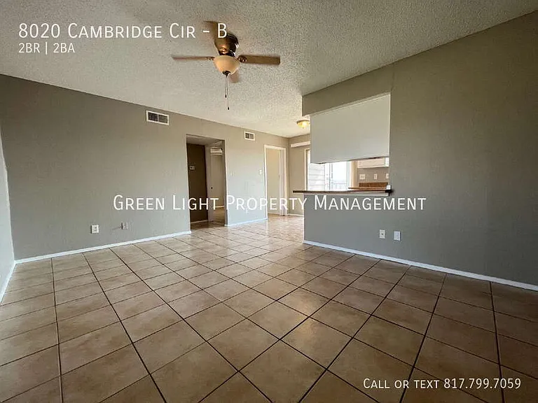 8020 Cambridge Cir #B — Photo 2