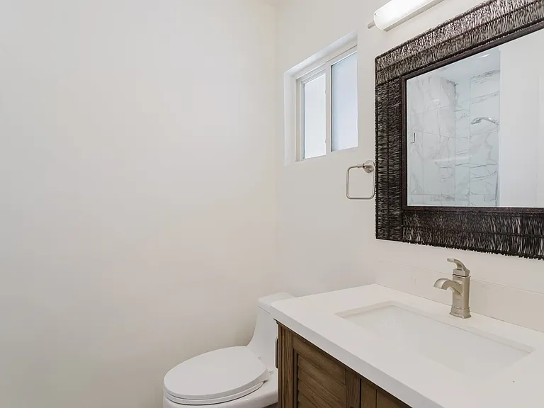 9540 Debra Ave — Photo 25