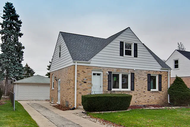 507 N Maple St photo 1