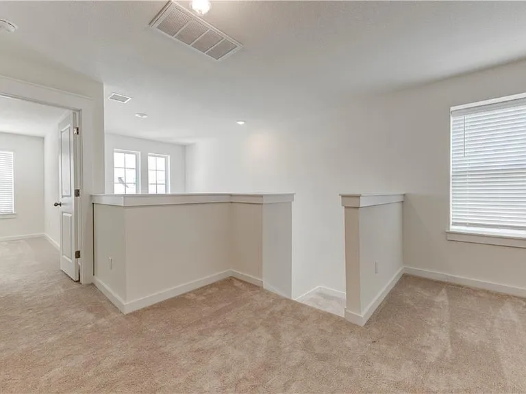 1328 Kneehigh Dr — Photo 10