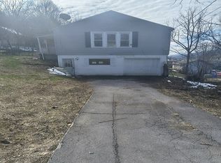 204 Cedar St, Bluefield, WV