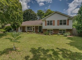 1090 Congress St, Neenah, WI 54956