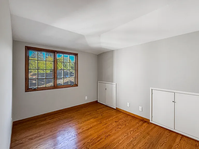 Upstairs Office - Unstaged