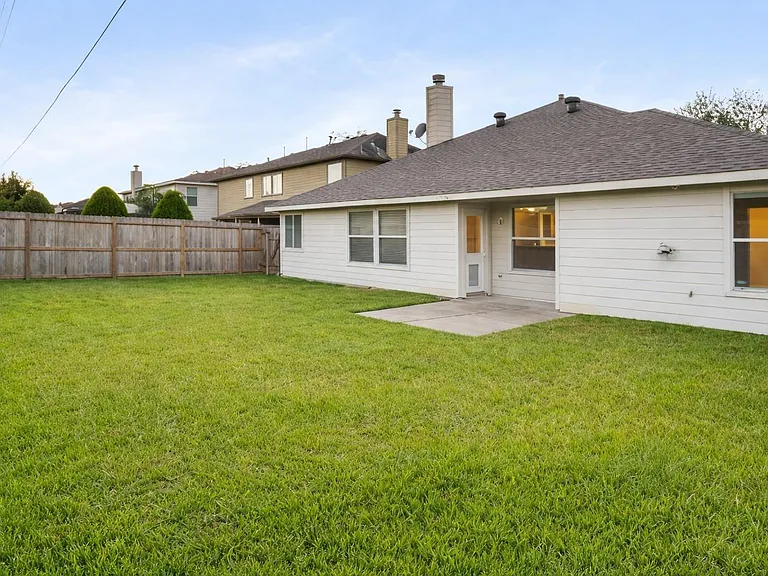 3522 Brackenfern Rd — Photo 17