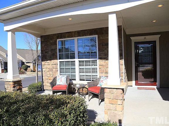 2nd image of 801 Gaston Manor Dr