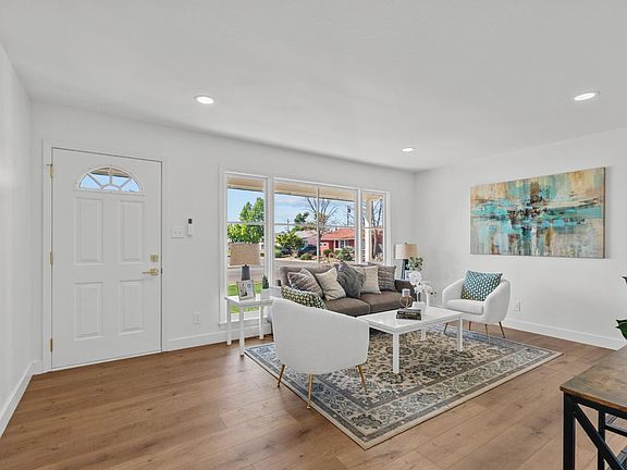 4th image of 5625 La Campana Way