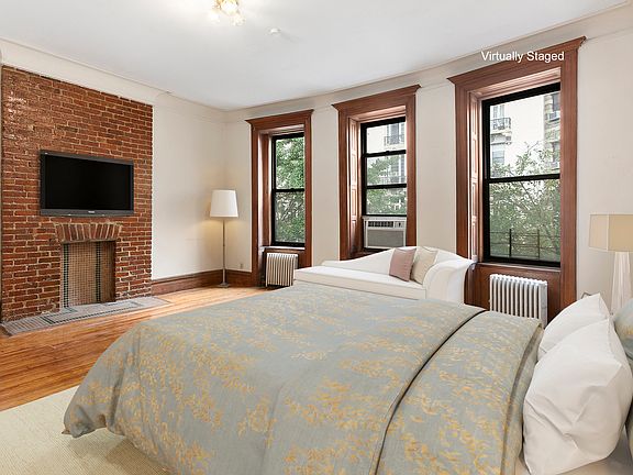5th image of 312 W 98th St #4A