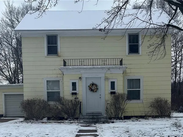 1112 Emery St, Eau Claire, WI 54701