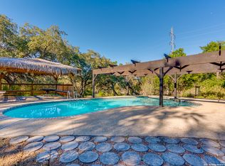 133 Kitty Hawk Rd, Universal City, TX 78148