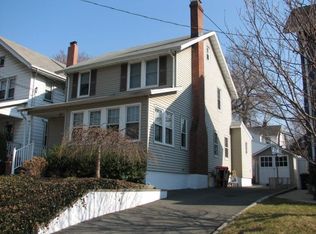 487 Edgewood Pl, Rutherford, NJ 07070