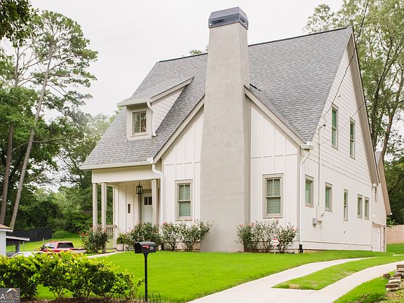 3rd image of 330 Mount Zion Rd