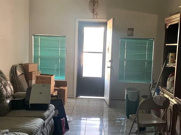 4th image of 202 Santa Vista Ave