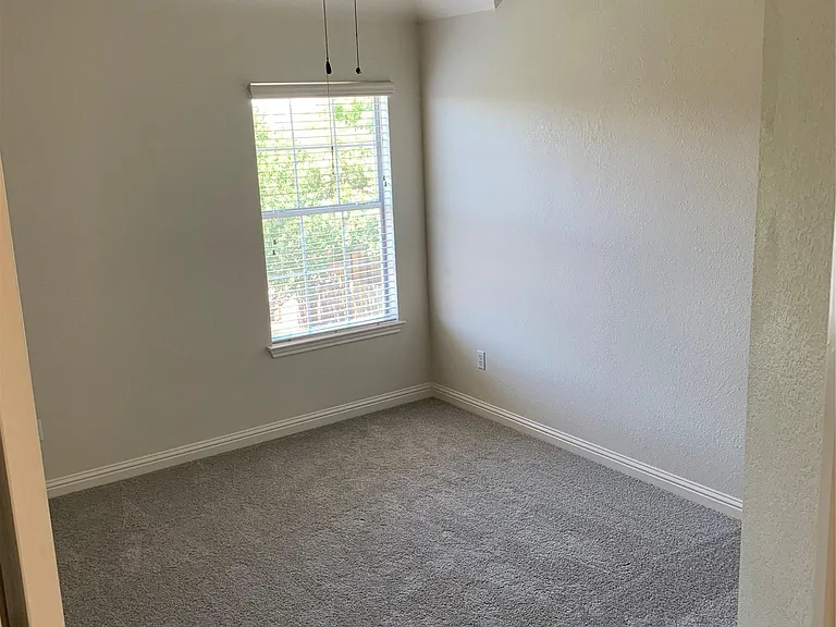 3713 Turetella Dr — Photo 9