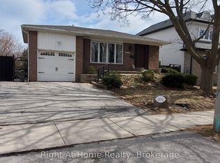 2192 Bridge Rd, Oakville, ON L6L2G3