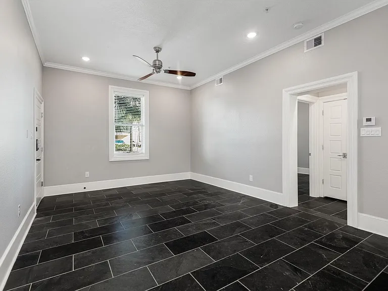 2401 Market St #101 — Photo 7