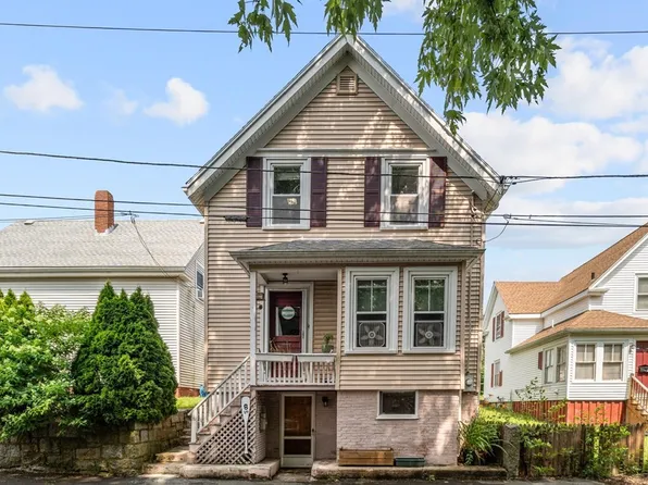 8 1/2 Myrtle Sq, Gloucester, MA 01930