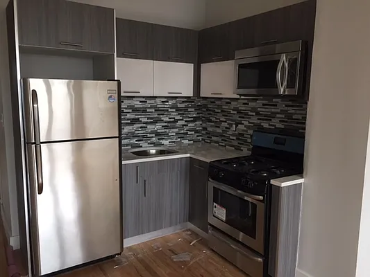 Rented by Premier Metro Realty Corp | media 31