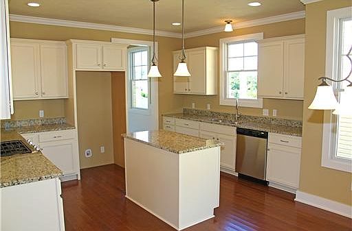 3rd image of 123 Park Pl