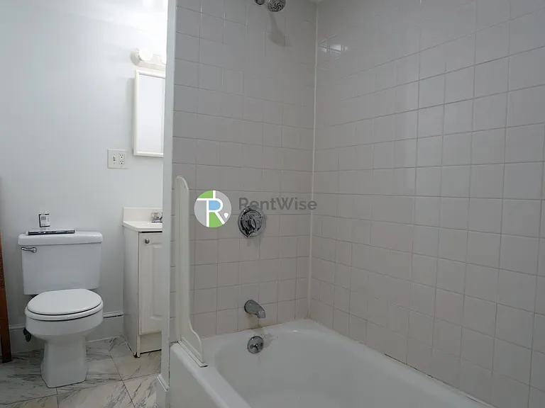 14 Orkney Rd #A — Photo 6
