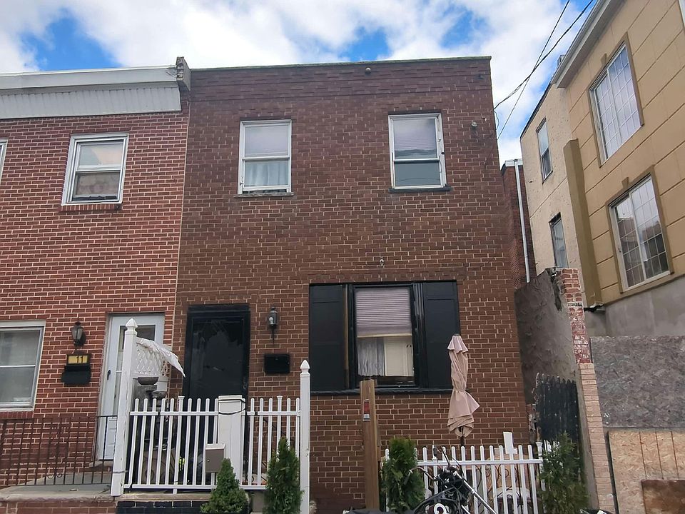 1st image of 609 Jackson St