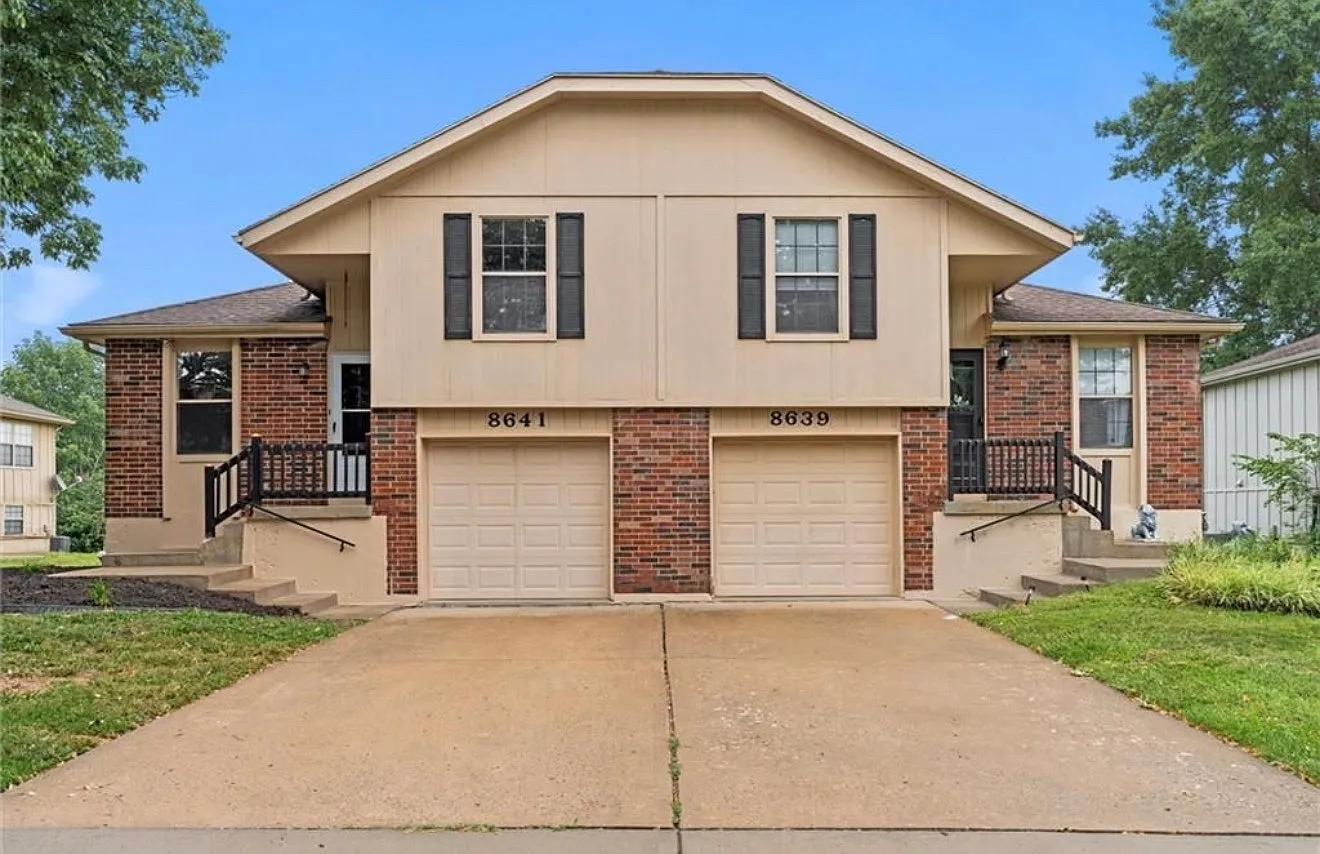3 bed, 1084 sqft, $2,000 — Photo 1