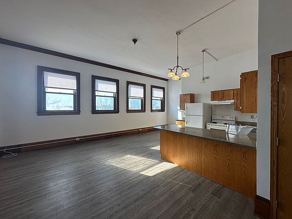 5th image of 605 1st Ave N #311