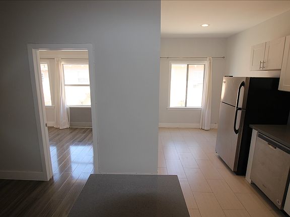 2nd image of 837 S Normandie Ave