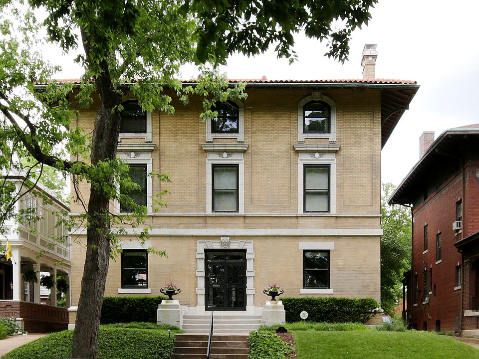 1st image of 31 Kingsbury Pl