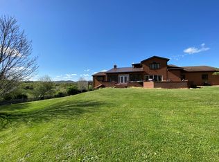 225 Appaloosa Rd, Bluefield, VA 24605