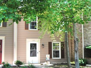 125 Dorsey Station Rd, Louisville, KY 40223