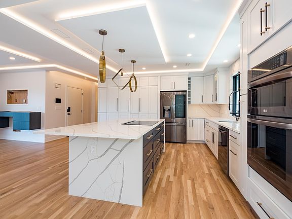 4th image of 609 W 49th St