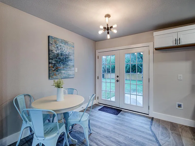 5001 Cottonwood Cir #B — Photo 8