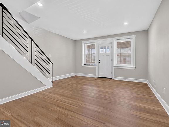 3rd image of 5638 Malcolm St