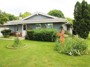 4426 S 92nd St, Greenfield, WI 53228