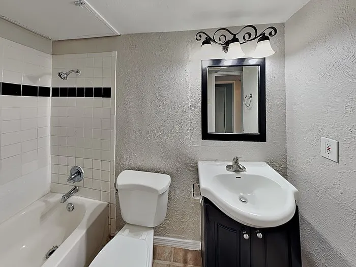 117 Cooper St — Photo 15