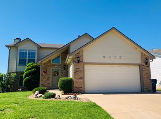 9113 E Carson St, Wichita, KS 67210
