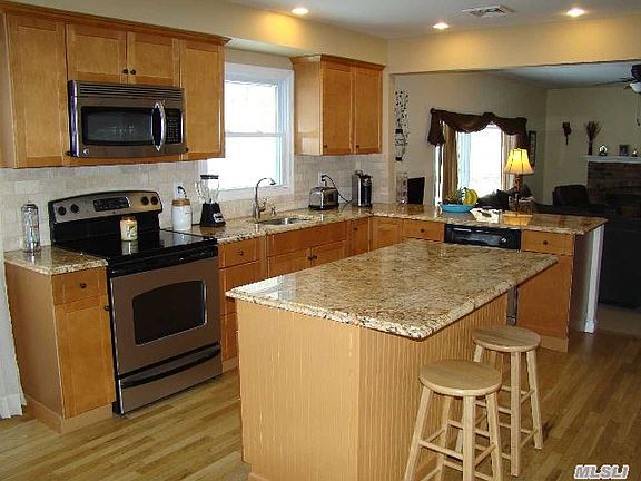 2nd image of 5 Parlar Ct