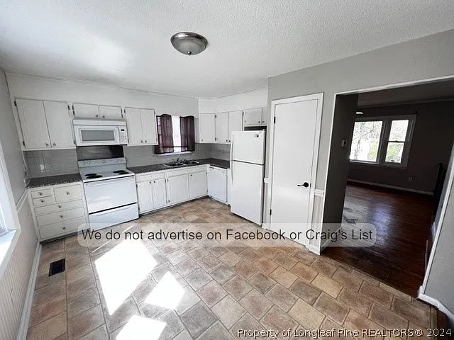3 bed, 2.5 bath, 1665 sqft, $1,495 — Photo 4